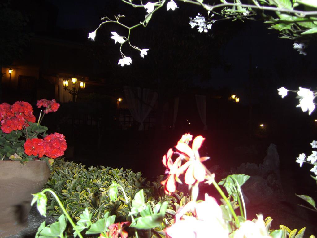 Hosteria Las Fuentes Rubayo Exterior photo