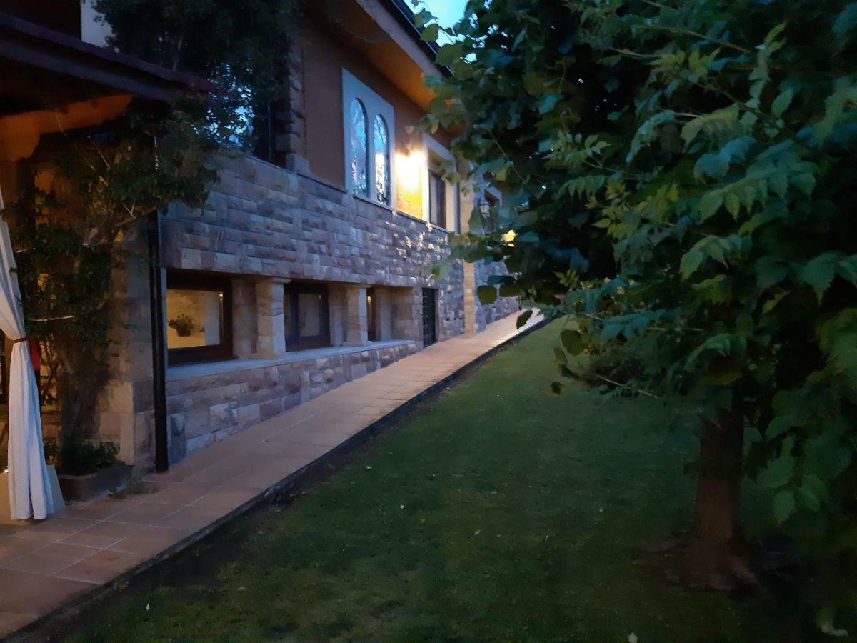 Hosteria Las Fuentes Rubayo Exterior photo